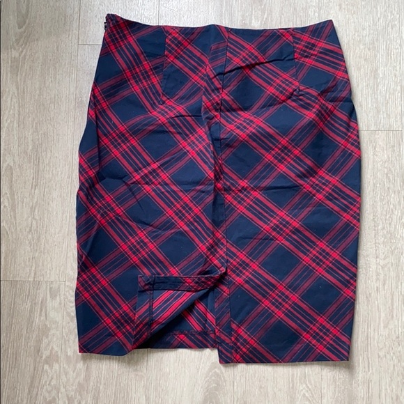 Plaid Pencil Skirt - Picture 2 of 3